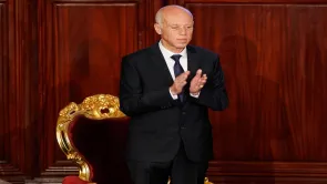 هل الرئيس التونسي هو أكثر من تلقى دعمًا أجنبيًا خلال حملته الانتخابية؟