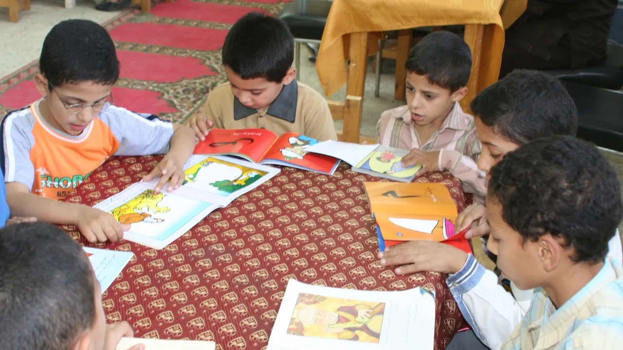 الحكومة المصرية لا تستوفي النسب الدستورية في الإنفاق على الصحة والتعليم