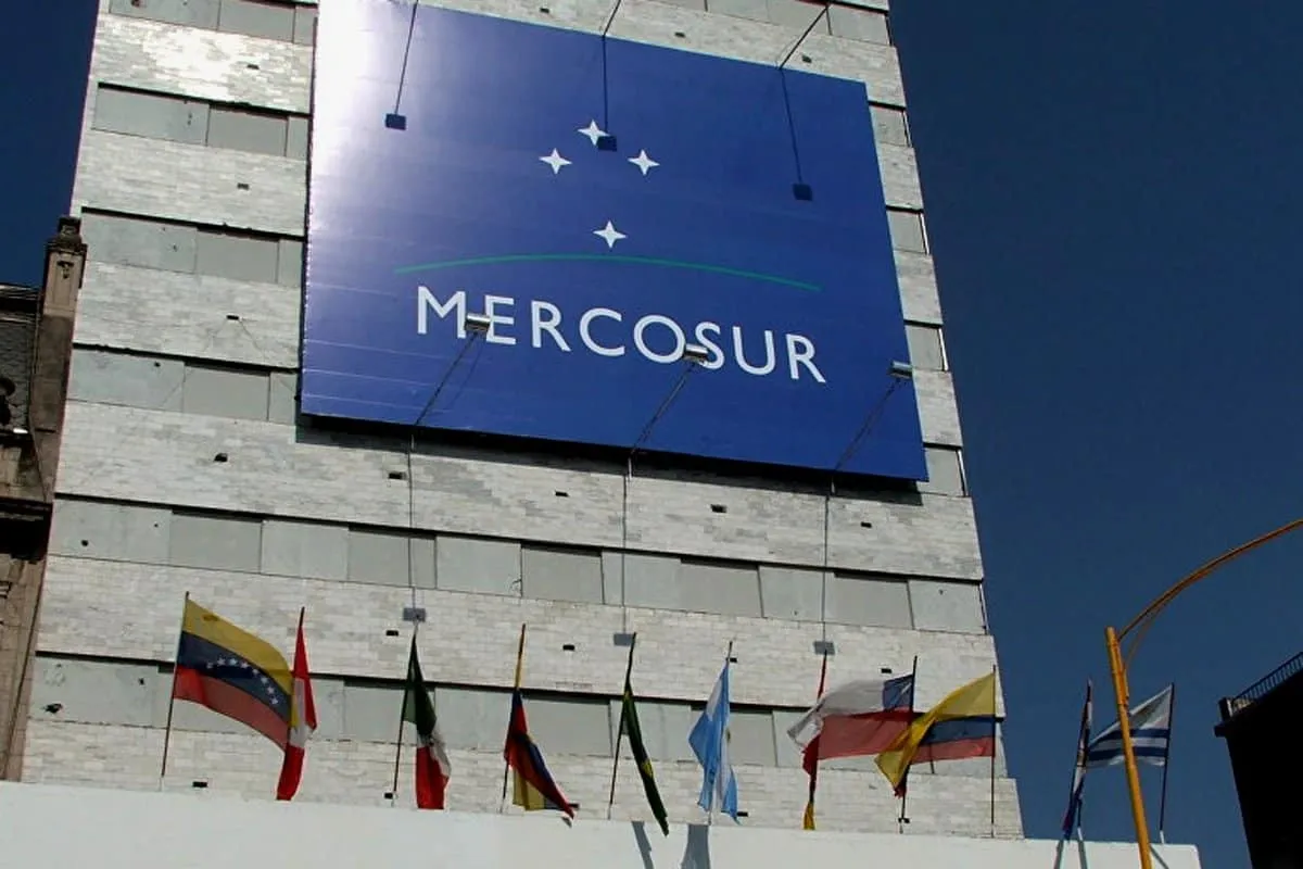 لماذا تصدر وزارة الصناعة أرقامًا غير صحيحة عن تجارة مصر مع دول تجمع 