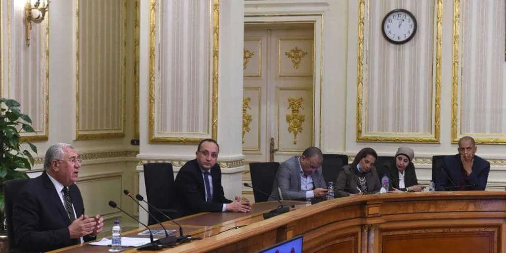 وزير الزراعة يُطلق نسبةً 