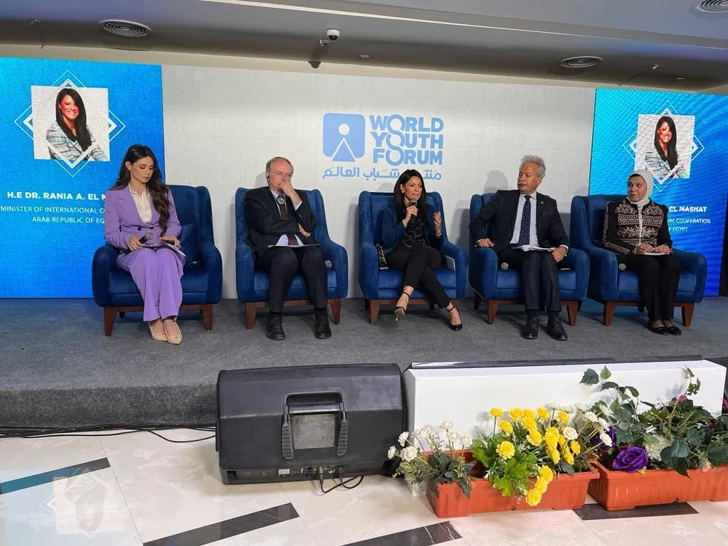 وزيرة مصرية تقول إن بلادها تضم 5 ملايين لاجئ.. تعرف على الفرق بين اللاجئ والمهاجر للتحقق من تصريحها