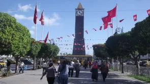 الادعاء بتخصيص 5 آلاف مليار فقط للتنمية في تونس 