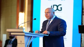 إعلان وزير النقل المصري تخفيض 50% للطلاب الوافدين في وسائل المواصلات 