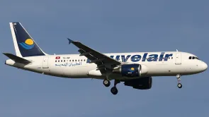 ماذا تعرف عن الطائرة التونسية الناجية من حادث تصادم في فرنسا؟