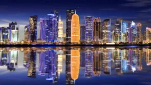 كم مصري في قطر؟ أرقام عماد الدين حسين “غير دقيقة”