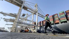 ما هي نِسبة زيادة التِجارة العالمية في 2021؟ تصريحات مُساعد وزير التموين 