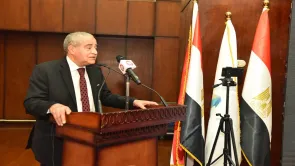 هل حقًا يقِل سعر القمح الأمريكي عن الروسي كما يقول وزير التموين؟