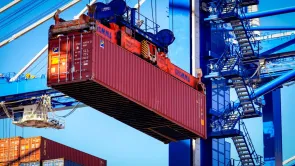 فرنسا لا تستحوذ على 80% من المبادلات التجارية لتونس