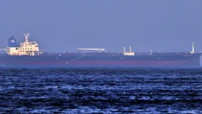 البحرية التونسيّة  لم تتصد لسفينة إسرائيلية قرب سواحلها