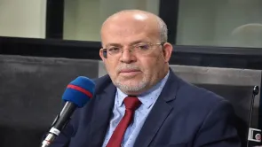 أرقام الناطق السابق باسم الحكومة التونسية حول التصويت بالاستشارة الوطنية 