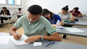 الادعاء باستبدال عقوبة الغش لتلاميذ البكالوريا في تونس 
