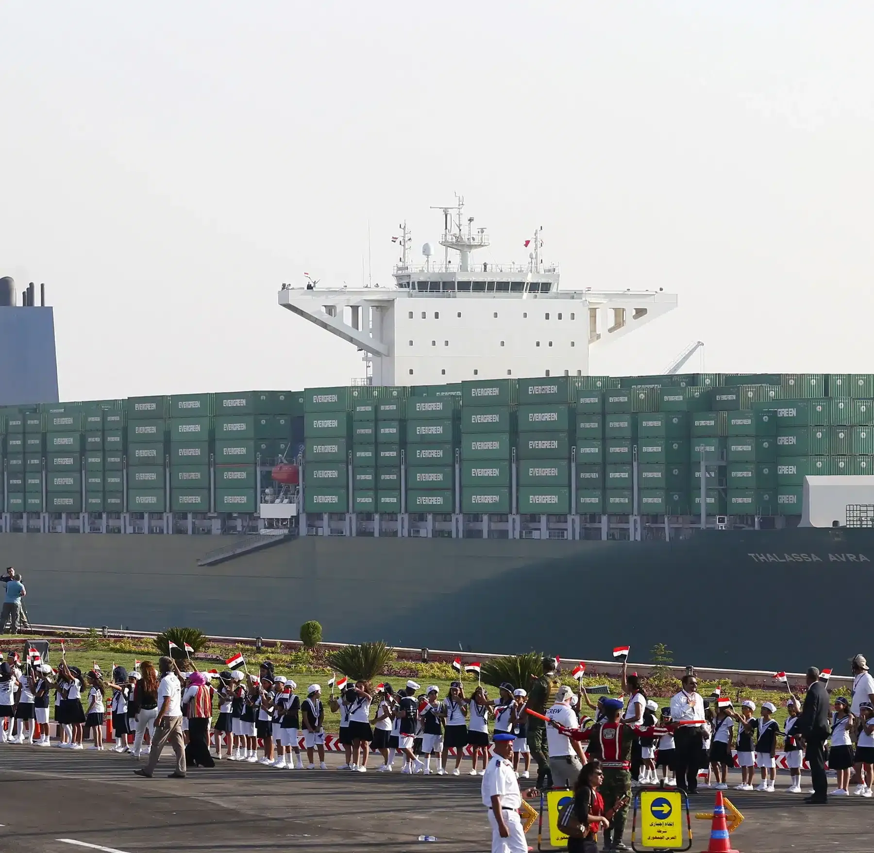 قناة السويس وتحويلات العاملين بالخارج والسياحة ليست مصادر مصر الوحيدة للنقد الأجنبي