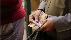 مخصصات المعاشات في مصر زادت 5.5% فقط وليس 60%