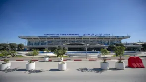 تونس لا تعتزم إنشاء مطار جديد.. والصور المنتشرة تعود لمطار في تركمانستان