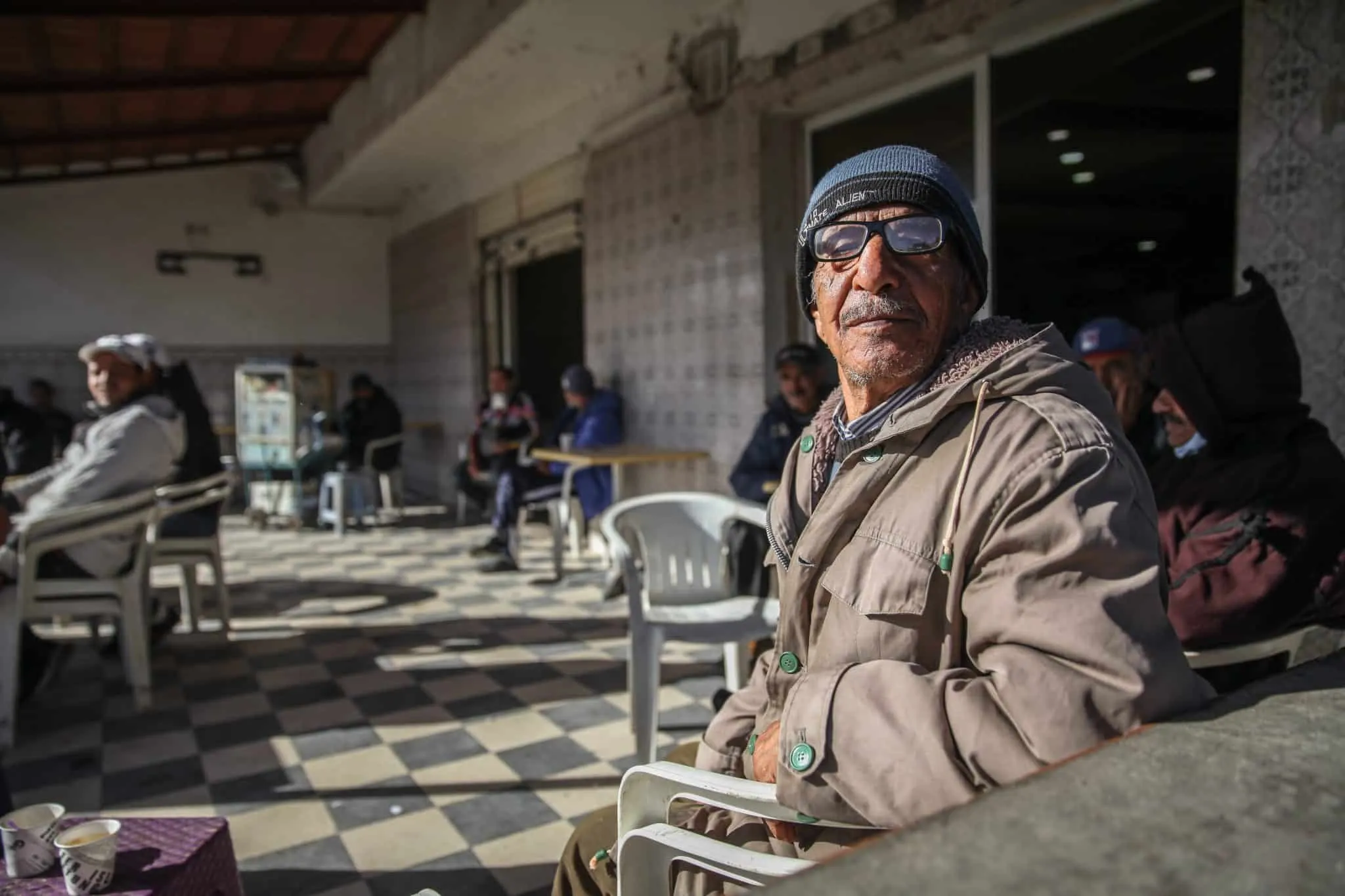 الادعاء برفع معاشات المتقاعدين في تونس 