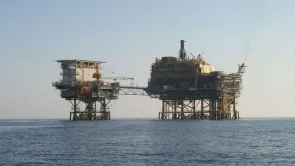 هل انخفض إنتاج النفط التونسي من 118 ألف برميلًا لـ40 ألفًا بعد 2011؟